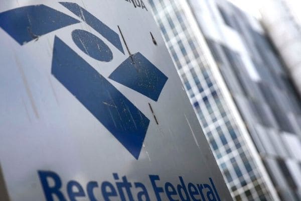 Proposta de reforma do IR prevê taxa de 20% sobre lucros e dividendos