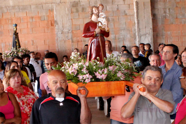 Dia de São Cristóvão é comemorado em Contagem