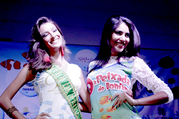 Mulheres bonitas são a marca registrada da Peixada do Bonfim