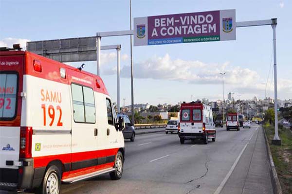 Contagem e Betim recebem ambulâncias do Samu