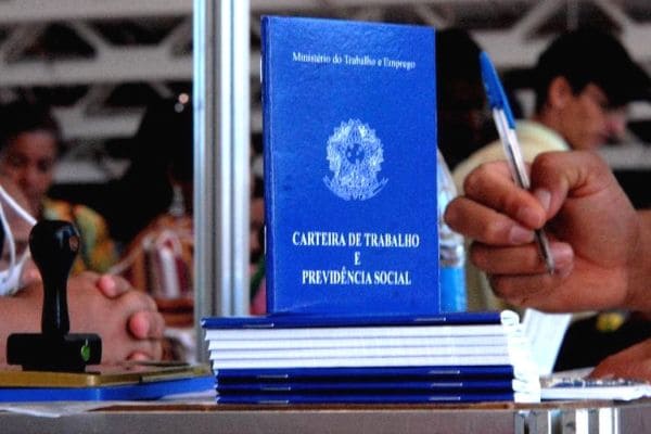 Saque do abono salarial do PIS 2018/2019 vai até sexta-feira