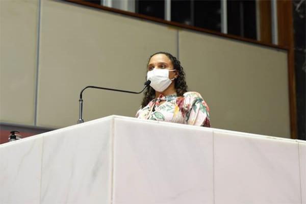 Lei Maria da Penha fará parte do currículo da rede estadual de ensino