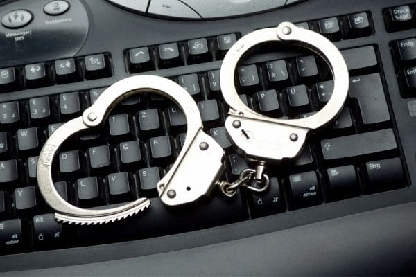 Operação de combate à pornografia infantil prende um suspeito em Contagem