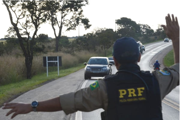 Feriadão de Natal tem 11 mortes em estradas que cortam MG
