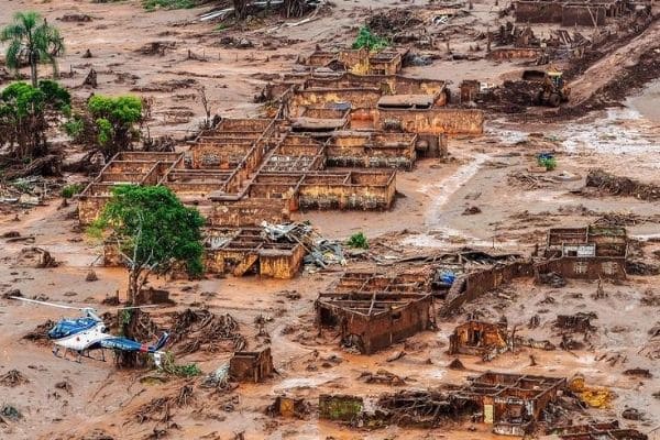 Ação pede bloqueio imediato de R$ 26 bilhões da mineradora Vale