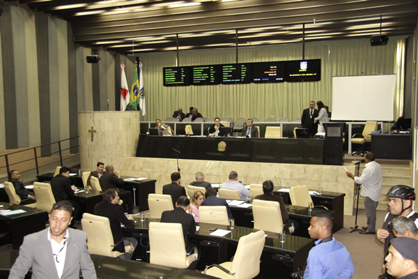 Câmara Municipal vota empréstimos de mais de R$ 4 milhões