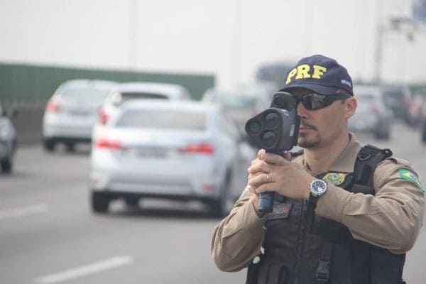 Contran publica requisitos para fiscalização de velocidade de veículos