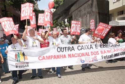 Chega ao fim a greve dos bancários