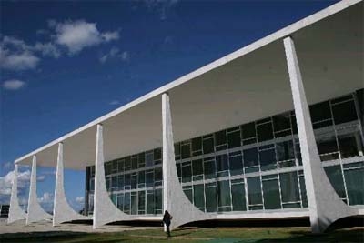 Começa um novo governo