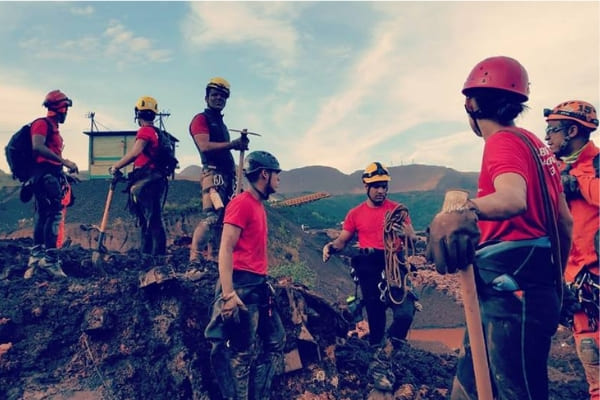 Sobe para 60 número de mortos em tragédia de Brumadinho