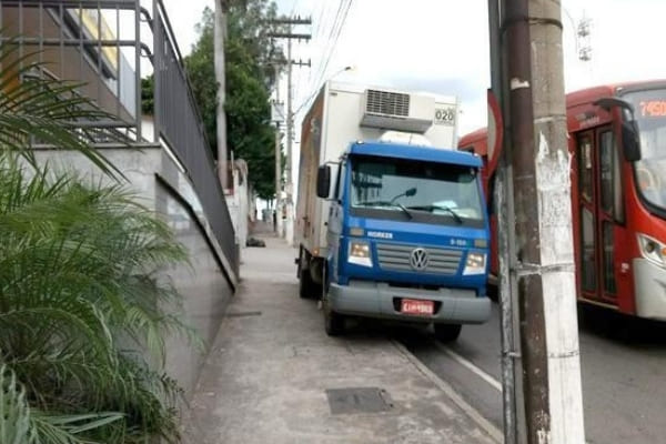 Autuações de estacionamento proibido aumentam 19% em Contagem