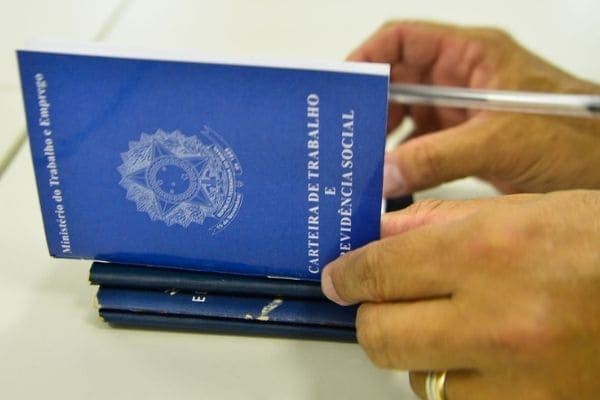 Publicada MP de flexibilização trabalhista para enfrentamento da crise