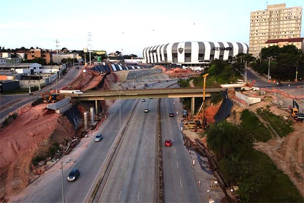 No feriado, obras na Arena Galo impactam trânsito e transporte público 