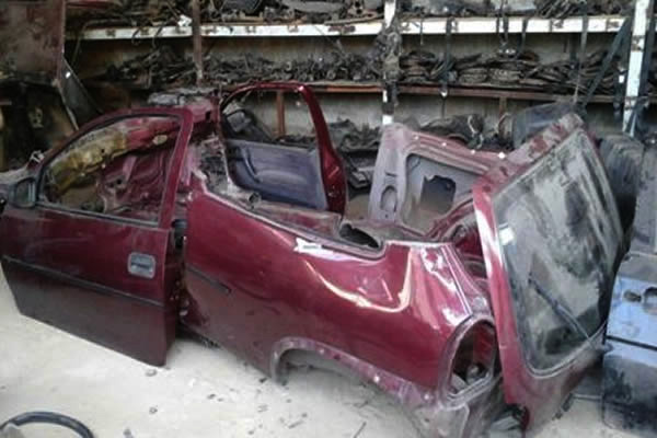 Receptadores de carros roubados são presos em Contagem