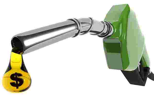 Gasolina fica mais cara nas refinarias