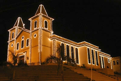 Contagem se enfeita para o natal