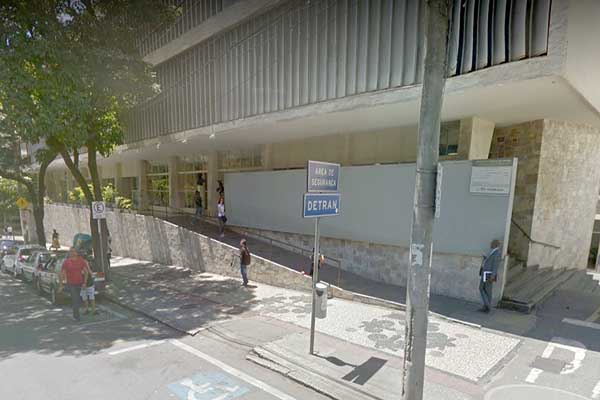 Detran-MG mantém atendimento durante ponto facultativo