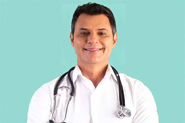 Dr. Célio Frois: diagnosticando pessoas e a sociedade, pelo bem do próximo e do coletivo