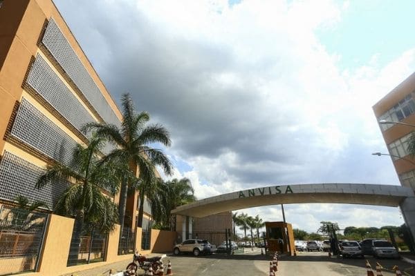 Novo medicamento à base de canabidiol é liberado pela Anvisa