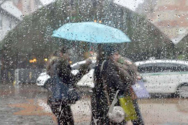 Contagem tem previsão de chuva para todo o dia