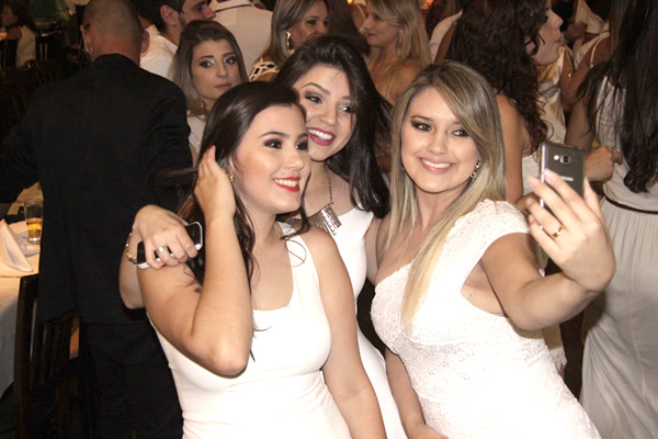 O Boticário Contagem realiza festa de confraternização