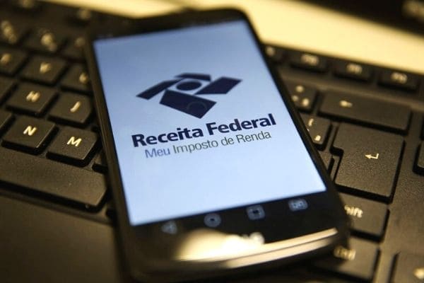 Receita paga restituições de lote residual do Imposto de Renda