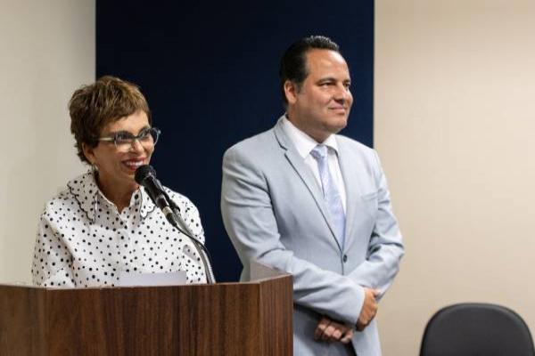 Marília Campos toma posse como prefeita de Contagem juntamente com vereadores