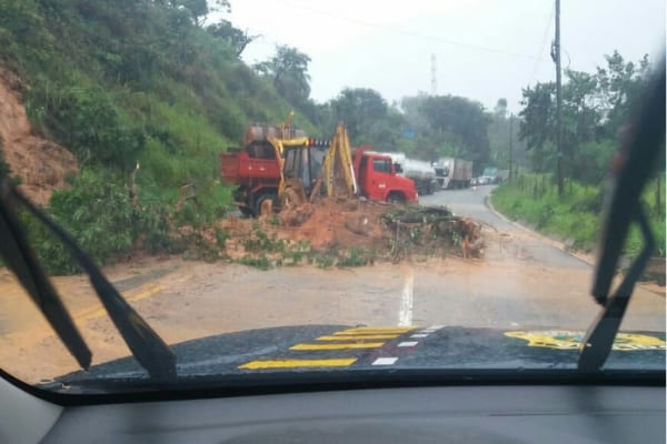 BR-381 tem interdições parciais entre BH e Monlevade