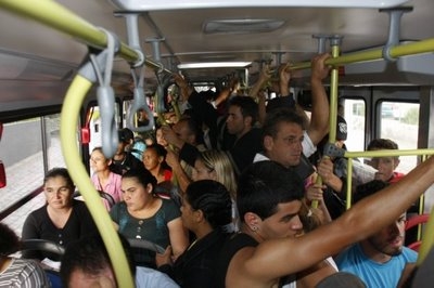 Ônibus lotado em Contagem