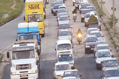 Redução de velocidade na Via Expressa de Contagem