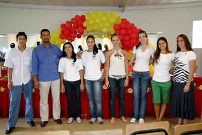 Crianças diabéticas têm um dia festa.