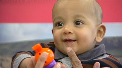Bebê com falência do fígado é curado com técnica pioneira