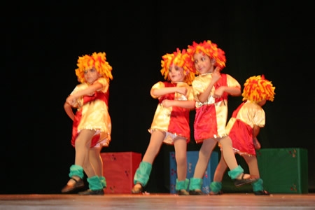 Espetáculo de dança e solidariedade