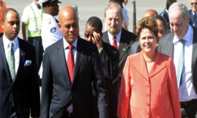 Dilma diz que haitianos são bem-vindos no Brasil, mas condena ação de coiotes