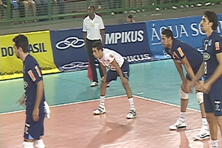 Sada Cruzeiro vence e assume a liderança da Super Liga de Volei