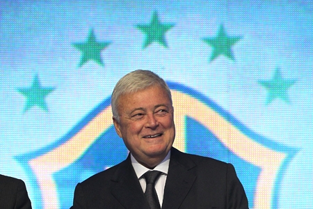 Ricardo Teixeira renuncia depois de duas décadas à frente da CBF