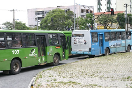 Depois de quatro dias de greve, rodoviários voltam ao trabalho 