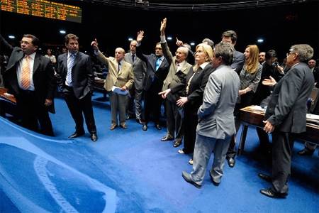 Enfim, aprovada!