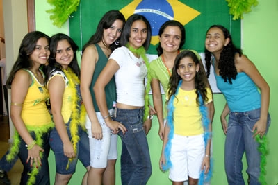 Gincana Cultural Yeski Idiomas e The Kids Club.