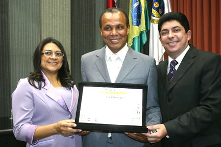 Pastor Josias é homenageado com o Título de Cidadão Honorário
