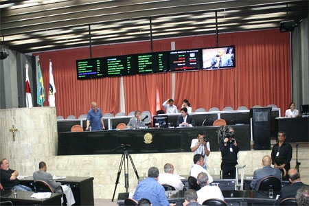 Câmara Municipal de Contagem tem onze vereadores reeleitos
