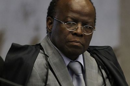 Joaquim Barbosa é eleito presidente do STF