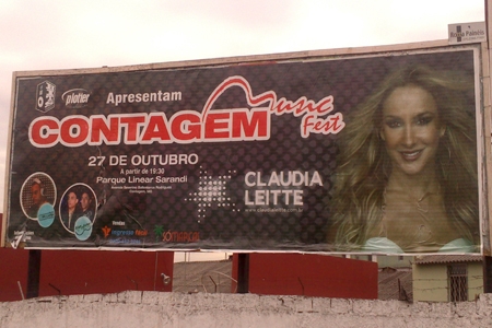 Show de Claudia Leitte em Contagem é propaganda enganosa