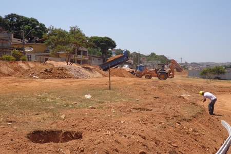 Parceria público-privada recupera praça no Jardim Laguna