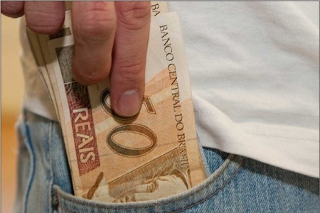 Receita libera hoje consulta ao 6º lote do IR
