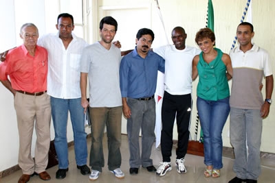 Atletas campeões se unem ao poder público.