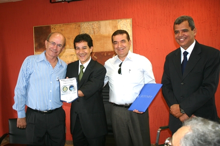 Rotary’s Clubes de Contagem se encontram com o prefeito