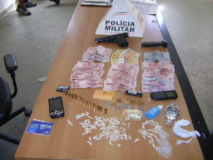 Drogas e arma são apreendidas no Darcy Ribeiro