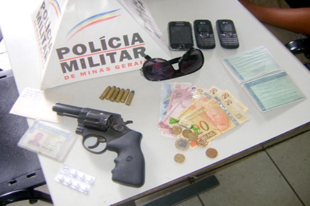 Polícia prende três quadrilhas de assaltos a veículos