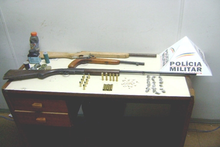  Menor é apreendida com drogas, armas e munição no bairro Morro Vermelho